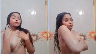 Desi Girl Bathing And Shows Nude Body | Viral MMS Desi