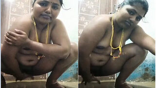 Sexy Mallu Bhabhi Shows Big Boobs And Fingering Part 2 | Viral MMS Desi