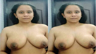 Cute Desi Girl Shows Her Big Boobs | Viral MMS Desi
