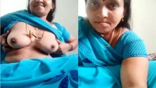 Desi Bhabhi Shows Her Boobs And Pussy | Viral MMS Desi