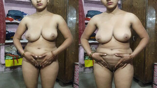 Horny Desi Bhabhi Shows Her Nude Body | Viral MMS Desi