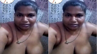 Desi Bhabhi Shows Her Big Boobs | Viral MMS Desi
