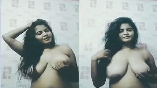 Sexy Desi Girl Shows Her Big Boobs | Viral MMS Desi