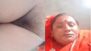 Desi Bhabhi Shows Pussy | Viral MMS Desi