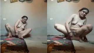 Horny Paki Bahbhi Fingering | Viral MMS Desi