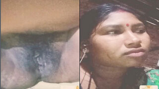 Desi Bhabhi Shows Pussy On VC | Viral MMS Desi