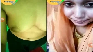 Desi Girl Shows Boobs On VC | Viral MMS Desi