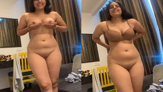 Desi Girl Striping And SHows Nude Body | Viral MMS Desi