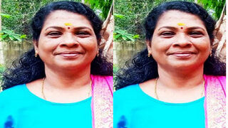 Desi Bhabhi Shows Her Boobs On VC Part 1 | Viral MMS Desi