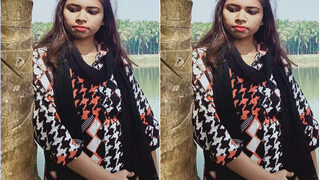 Desi Village Girl Shows Her Boobs On VC Part 2 | Viral MMS Desi