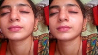 Horny Paki Girl Shows Nude Body And Fingering Part 3 | Viral MMS Desi