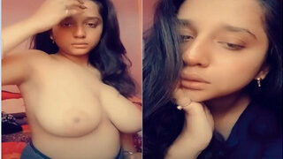Cute Desi Girl Shows Big Boobs | Viral MMS Desi