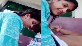 Cute Desi Girl Blowjob | Viral MMS Desi