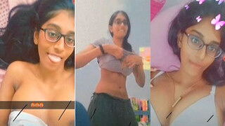 Sexy Tamil Girl Shows Boobs | Viral MMS Desi