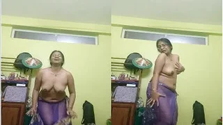 Horny Desi Bhabhi Strip Dance | Viral MMS Desi