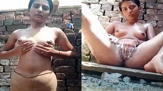 Desi Vlg Girl Bathing | Viral MMS Desi