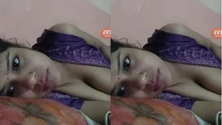 Sexy Bhabhi Shows Boobs On Cam | Viral MMS Desi