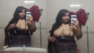 Sexy Desi Girl Shows Her Big Boobs | Viral MMS Desi