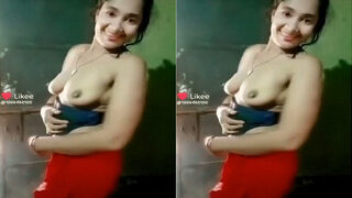 Sexy Bhabhi Shows Boobs | Viral MMS Desi
