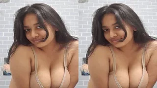 Sexy Desi Girl Shows Nude Body And Ridding Part 1 | Viral MMS Desi