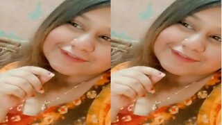 Sexy Desi Girl Shows Her Big Boobs | Viral MMS Desi