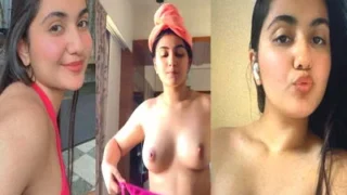 Beautiful Sexy Indian Showing Masturbating | Viral MMS Desi