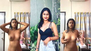 Hot Desi Girl Shows Her Nude Body | Viral MMS Desi
