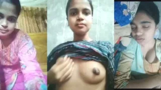 Cute Desi Vlg Girl Shows Her Boobs And Pussy Part 3 | Viral MMS Desi
