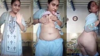 Desi Girl Shows Her Boobs And Pussy | Viral MMS Desi