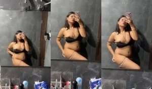 Sexy Desi Girl Record Boobs Selfie | Viral MMS Desi